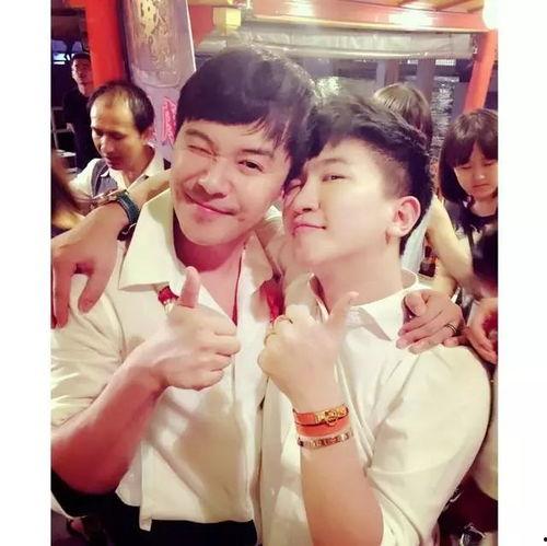 吃瓜娱乐明星头像,揭秘娱乐圈那些吃瓜群众的“瓜头”风采